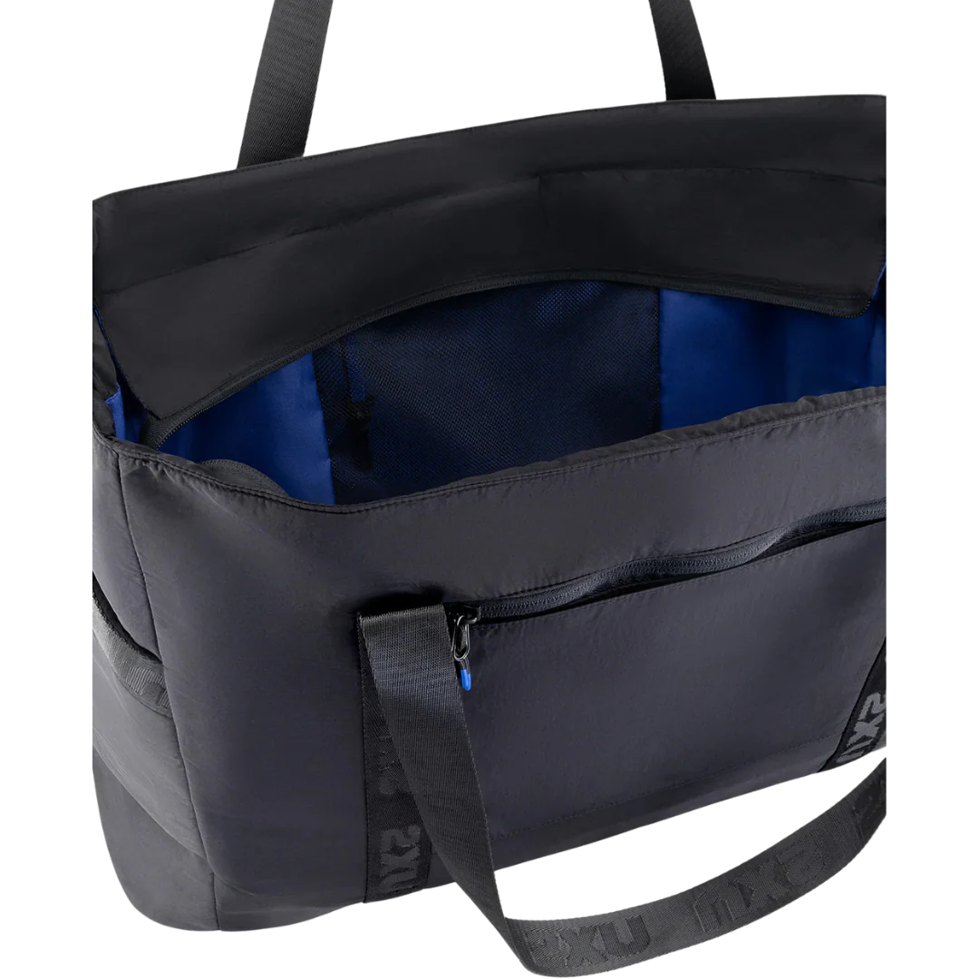 2XU - Commute Tote Bag - Black/Surf - Image 3