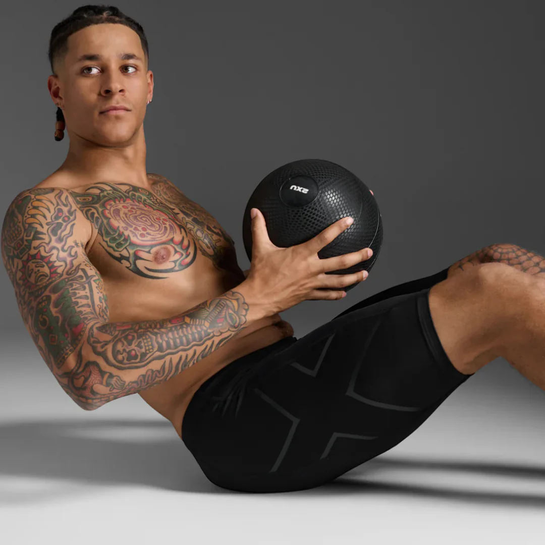 2XU - Men's Core Compression Shorts - Black/Black - Image 4