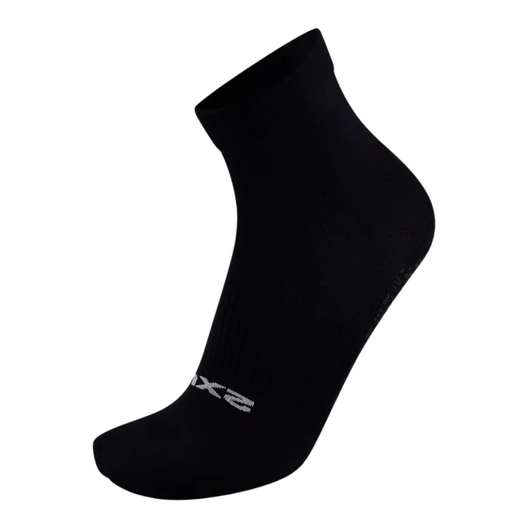 2XU - Performance Crew Grip Socks - Black/White