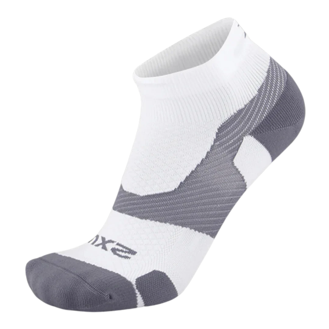 2XU - Vectr Light Cushion 1/4 Crew Sock - White/Grey