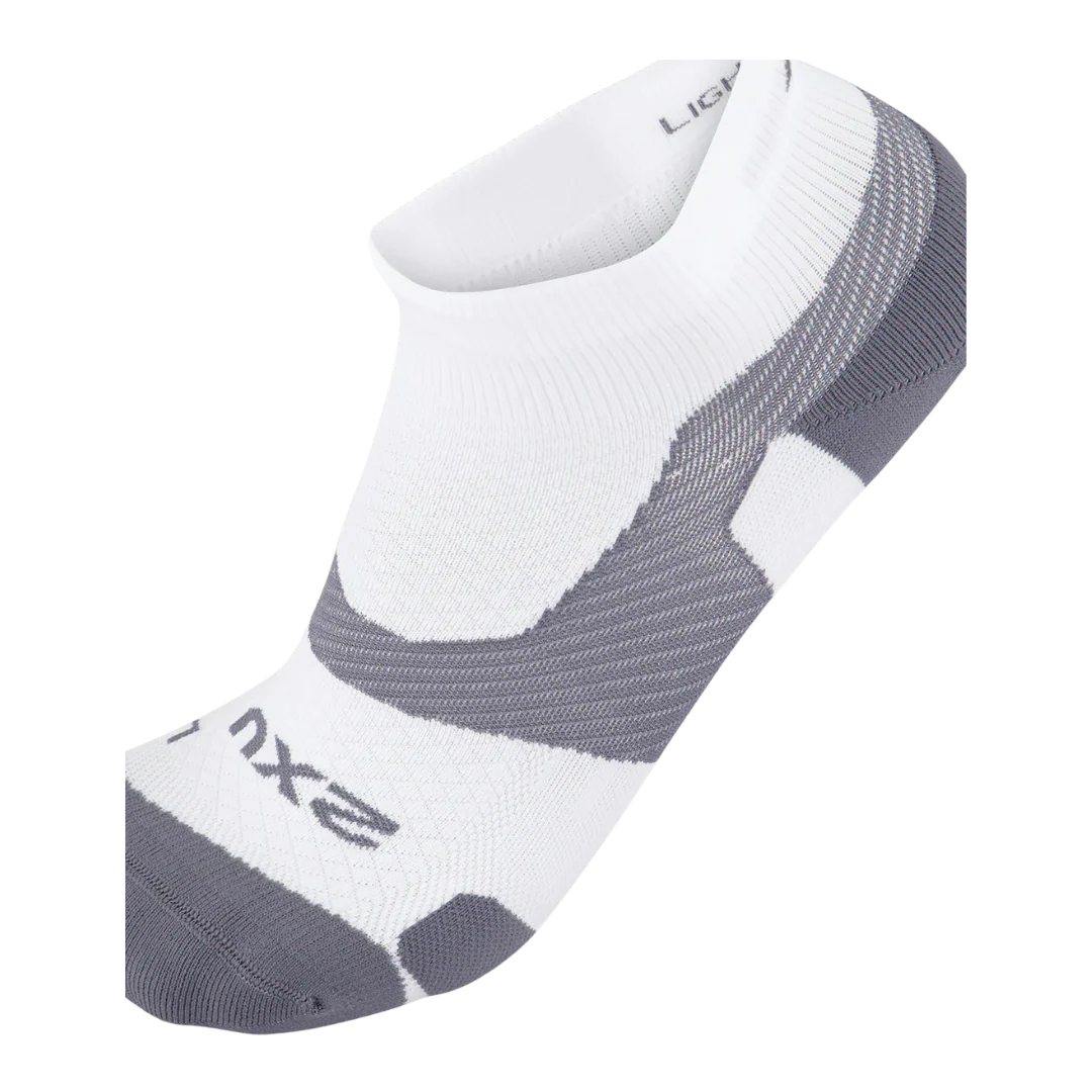 2XU - Vectr Light Cushion 1/4 Crew Sock - White/Grey - Image 3