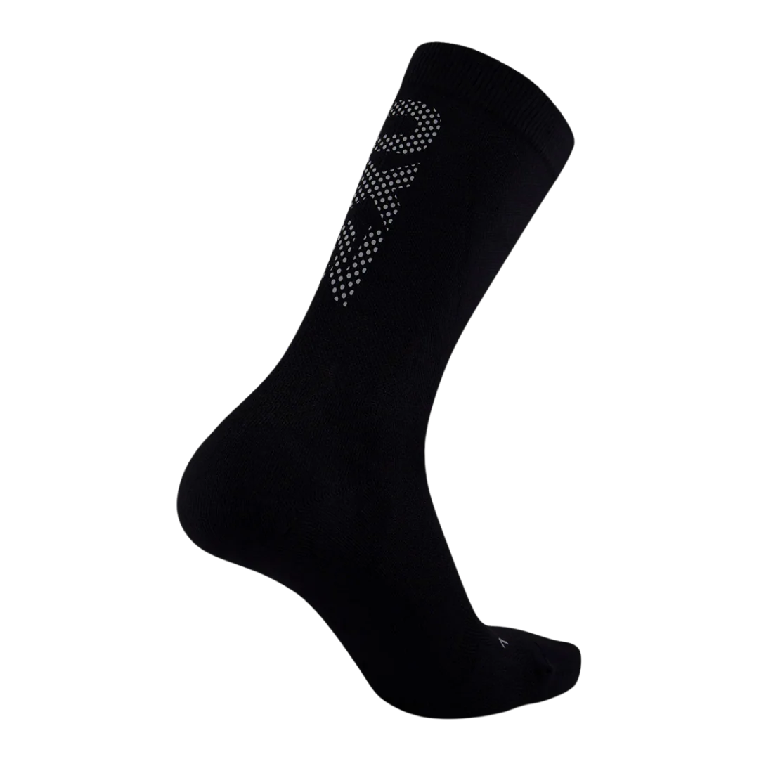 2XU - Vectr Reflective Crew Socks - Black/Silver Reflective - Image 2